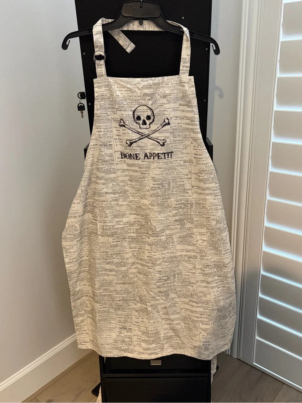 Sur La Table Bone Appetit Halloween Apron Kitchen Cooking Spooky